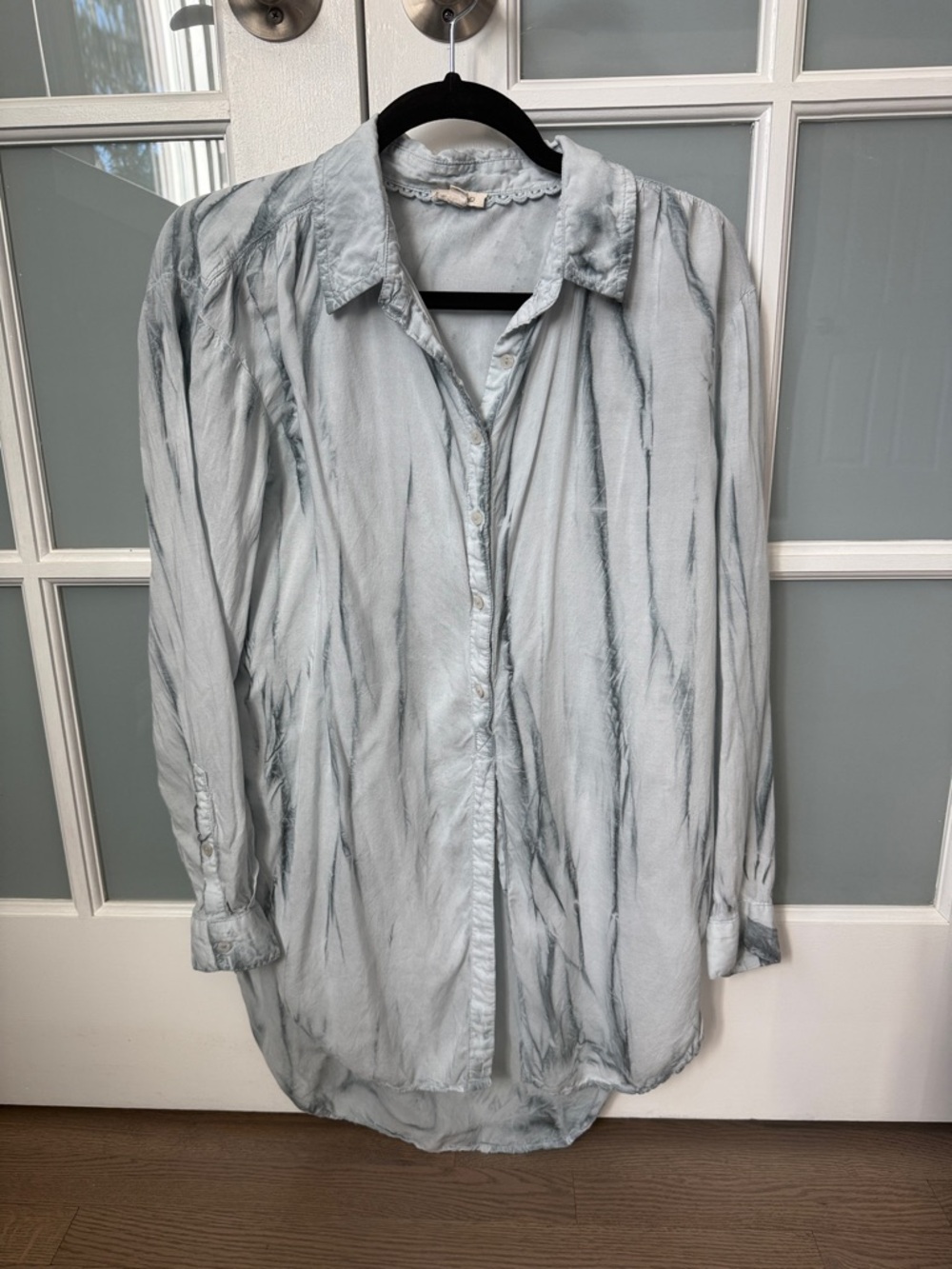 Pilcro Light Blue Marble-Effect Button-Up Blouse
